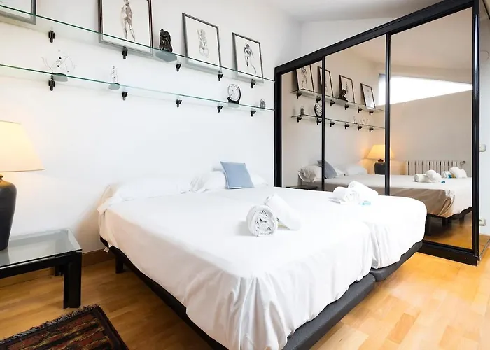 Gabi Enea Ideal Familias